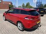 Renault Clio Estate 0.9 TCe Limited Trekhaak Navigatie Parkeersensoren Cruise Control Airco Lichtmetalen Velgen NL Auto APK 06/2027 All Season Banden
