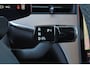Volvo EX90 Performance Ultra 7p. 111 kWh - Luchtvering - Panoramadak - IntelliSafe Assist & Surround - 360º Camera - Bose Audio - Verwarmde voorstoelen, stuur & achterbank - Parkeersensoren voor & achter - Head up display - Draadloze tel. lader - Extra getint glas - Inklapbare trekhaak - 22' LMV