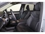 Volvo EX90 Performance Ultra 7p. 111 kWh - Luchtvering - Panoramadak - IntelliSafe Assist & Surround - 360º Camera - Bose Audio - Verwarmde voorstoelen, stuur & achterbank - Parkeersensoren voor & achter - Head up display - Draadloze tel. lader - Extra getint glas - Inklapbare trekhaak - 22' LMV