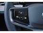 Volvo EX90 Performance Ultra 7p. 111 kWh - Luchtvering - Panoramadak - IntelliSafe Assist & Surround - 360º Camera - Bose Audio - Verwarmde voorstoelen, stuur & achterbank - Parkeersensoren voor & achter - Head up display - Draadloze tel. lader - Extra getint glas - Inklapbare trekhaak - 22' LMV