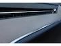 Volvo EX90 Performance Ultra 7p. 111 kWh - Luchtvering - Panoramadak - IntelliSafe Assist & Surround - 360º Camera - Bose Audio - Verwarmde voorstoelen, stuur & achterbank - Parkeersensoren voor & achter - Head up display - Draadloze tel. lader - Extra getint glas - Inklapbare trekhaak - 22' LMV
