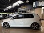 Volkswagen Golf 2.0 TSI GTI panoramadak | navigatie | leer