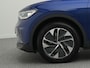 Volkswagen ID.4 Pro 77 kWh 210 kW Pro 286 PK | LED Matrix IQ | Elek. achterklep | Stuur- & Stoelverwarming | Navigatie | 360 camera | Side Assist | Massage