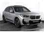 BMW X1 xDrive25e 245 PK M-Sport | Premium Pack | S/K-Panodak | Elek. Trekhaak | Dig. Cockpit | Cruise | Stoelverw. | PDC | Camera | NAV+App. Connect | ECC | Elek. Klep | LM 19" | 2882