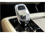 Volvo XC90 2.0 T8 AWD 335kW/456pk Aut8 Recharge Ultra Bright 7P LUCHTVERING + BOWERS&WILKINS + EL. TREKHAAK + ADAPT.CRUISE + PANORAMADAK + HEAD-UP + STOEL-&STUURVERWARMING + LEDEREN DASHBOARD + 360 CAMERA + STOELVENTILATIE + ACHTERBANKVERWARMING + 21" LM-VELGEN!!