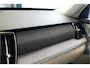 Volvo XC90 2.0 T8 AWD 335kW/456pk Aut8 Recharge Ultra Bright 7P LUCHTVERING + BOWERS&WILKINS + EL. TREKHAAK + ADAPT.CRUISE + PANORAMADAK + HEAD-UP + STOEL-&STUURVERWARMING + LEDEREN DASHBOARD + 360 CAMERA + STOELVENTILATIE + ACHTERBANKVERWARMING + 21" LM-VELGEN!!