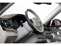 Volvo XC90 2.0 T8 AWD 335kW/456pk Aut8 Recharge Ultra Bright 7P LUCHTVERING + BOWERS&WILKINS + EL. TREKHAAK + ADAPT.CRUISE + PANORAMADAK + HEAD-UP + STOEL-&STUURVERWARMING + LEDEREN DASHBOARD + 360 CAMERA + STOELVENTILATIE + ACHTERBANKVERWARMING + 21" LM-VELGEN!!
