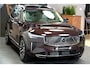 Volvo XC90 2.0 T8 AWD 335kW/456pk Aut8 Recharge Ultra Bright 7P LUCHTVERING + BOWERS&WILKINS + EL. TREKHAAK + ADAPT.CRUISE + PANORAMADAK + HEAD-UP + STOEL-&STUURVERWARMING + LEDEREN DASHBOARD + 360 CAMERA + STOELVENTILATIE + ACHTERBANKVERWARMING + 21" LM-VELGEN!!