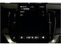 Volvo XC90 2.0 T8 AWD 335kW/456pk Aut8 Recharge Ultra Bright 7P LUCHTVERING + BOWERS&WILKINS + EL. TREKHAAK + ADAPT.CRUISE + PANORAMADAK + HEAD-UP + STOEL-&STUURVERWARMING + LEDEREN DASHBOARD + 360 CAMERA + STOELVENTILATIE + ACHTERBANKVERWARMING + 21" LM-VELGEN!!