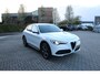 Alfa Romeo Stelvio 2.0 T AWD Super Leder-Navi-Memory-Camera--Carplay-Afn. Trekhaak. 16.000 KM !!