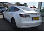 Tesla Model 3 Standard RWD Plus 60 kWh Leer | Autopilot | Camera | Trekhaak | Pano | 18 inch | Keyless