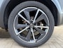 Nissan Qashqai 1.3 MHEV Tekna / Trekhaak / Panoramadak / HUD / Elektr Bestuurders Stoel / Elektr. Achterklep /Apple CarPlay / Voorruitverwarming