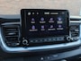 Kia Stonic 1.0 T-GDi MHEV 100pk DynamicPlusLine | Navigatie SUMMER DEALS | Climate Control | Stoel- & Stuurverwarming | Camera Achter | Sensoren Achter |