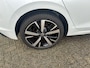 Volkswagen Golf 1.5 eHybrid Life Edition | Automaat | 360 graden Camera | Climate Control | Apple Carplay | Android Auto | Cruise Control Adaptief | Lichtmetalen Velgen |