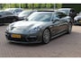 Porsche Panamera Sport Turismo 2.9 4 E-Hybrid / Panoramadak / 360Camera / Head-up / Softclose / Sportdesign+Chrono / 21'' / Sportuitlaat / Bose / Keyless / Stoelverwarming 4x / Stoelventilatie / Stuurverwarming / Dodehoek / DAB / ACC