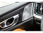 Volvo V60 2.0 T6 Plug-in hybrid AWD Ultra Dark | Bowers Wilkins Audio  | 20" Polestar Velgen | Heico Spoiler | 360 Graden Camera | Trekhaak | Stoelmassage | Stoelventilatie | Nappaleder | Adaptieve Cruise Control | Styling Pack | Black Pack |