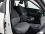 Kia EV3 Plus 81.4 kWh | Dodehoekassistentie | Privacy Glass | Stoel- en stuurwielverwarming | Dual Zone Climate Control | Draadloze oplader voor smartphone |