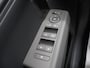 Kia EV3 Plus 81.4 kWh | Dodehoekassistentie | Privacy Glass | Stoel- en stuurwielverwarming | Dual Zone Climate Control | Draadloze oplader voor smartphone |