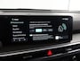 Kia Sorento 1.6 T-GDi Plug-in Hybrid 4WD DynamicLine | 7-Pers | Stoelverwarming | Adaptieve cruise control | Dodehoekassistentie | Parkeersensoren, voor- en achterzijde |