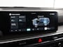Kia Sorento 1.6 T-GDi Plug-in Hybrid 4WD DynamicLine | 7-Pers | Stoelverwarming | Adaptieve cruise control | Dodehoekassistentie | Parkeersensoren, voor- en achterzijde |