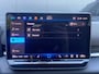 Volkswagen T-Roc 1.5 eTSI R-LINE PANO-DAK/TREKHAAK/CAMERA/20''INCH/IQ-LIGHTS