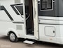 Adria Mobil Matrix MATRIX 670DL HEFBED+ENKELE BEDDEN