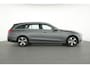 Mercedes-Benz C-klasse Estate 300 e Plug-In Hybride Luxury | Machiatobeige int. | Distronic | Digital Licht | 360°-camera | Augmented Reality | Memory | Car Play | Inclusief 24 maanden Mercedes-Benz Certified garantie voor Europa.