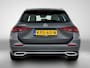 Mercedes-Benz C-klasse Estate 300 e Plug-In Hybride Luxury | Machiatobeige int. | Distronic | Digital Licht | 360°-camera | Augmented Reality | Memory | Car Play | Inclusief 24 maanden Mercedes-Benz Certified garantie voor Europa.