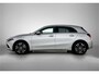 Mercedes-Benz A-klasse 250 e Plug-In Hybride Ledkoplampen | Stoelverwarming | Parkeerpakket met achteruitrijcamera | Dodehoekassistent. Inclusief 24 maanden MB Certified garantie voor Europa.