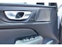 Volvo V60 2.0 T8 Plug-in hybrid AWD Plus Dark | Elektrisch verstelbare stoelen met geheugenfunctie | Premium audiosysteem van Harman Kardon | Semi-elektrische trekhaak | Stoelverwarming vóór en achter | Stuurverwarming | 360°-camera |