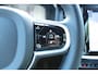 Volvo V60 2.0 T8 Plug-in hybrid AWD Plus Dark | Elektrisch verstelbare stoelen met geheugenfunctie | Premium audiosysteem van Harman Kardon | Semi-elektrische trekhaak | Stoelverwarming vóór en achter | Stuurverwarming | 360°-camera |