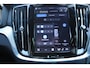 Volvo V60 2.0 T8 Plug-in hybrid AWD Plus Dark | Elektrisch verstelbare stoelen met geheugenfunctie | Premium audiosysteem van Harman Kardon | Semi-elektrische trekhaak | Stoelverwarming vóór en achter | Stuurverwarming | 360°-camera |