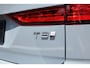 Volvo V60 2.0 T8 Plug-in hybrid AWD Plus Dark | Elektrisch verstelbare stoelen met geheugenfunctie | Premium audiosysteem van Harman Kardon | Semi-elektrische trekhaak | Stoelverwarming vóór en achter | Stuurverwarming | 360°-camera |