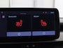 Jeep Avenger Avenger 54 kWh SOH 95,4% | Digital cockpit | Navi | Adaptive cruise | Camera | Climate control | Carplay | Dodehoek detectie | Stoelverwarming