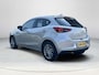 Mazda 2 1.5 Skyactiv-G Signature | Apple carplay| Head up display| Climate control| Rondom zicht camera| Parkeersensoren voor en achter|