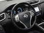 Nissan Qashqai 1.2 Connect Edition (PANORAMADAK,LED VERLICHTING,NAVIGATIE,LM-VELGEN,KEYLESS,CLIMATE,CRUISE,CAMERA,TREKHAAK)