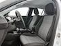 Opel Corsa 75pk Level 2 Opel Corsa Level 2 | Navigatie | Stuurverwarming | Rijstrooksensor met Correctie | Cruise Control | Apple Carplay/Android Auto