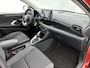 Toyota Yaris 1.5 Hybrid Active | 1e Eigenaar | NIEUW GELEVERD & ONDERHOUDEN | Metallic Rood | Apple Carplay / Android Auto |