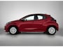 Toyota Yaris 1.5 Hybrid Active | 1e Eigenaar | NIEUW GELEVERD & ONDERHOUDEN | Metallic Rood | Apple Carplay / Android Auto |