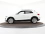 Volkswagen T-Roc 1.5 TSI 150pk DSG Sport · Panoramadak · Camera · Afn. Trekhaak · Dodehoeksensor · ACC · 18"Velgen · Sfeerverlichting · Sportstoelen ·