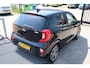 Kia Picanto 1.0 CVVT Design Edition Achteruitrijcamera/Cruise control/Climate control/Lederen bekleding/Navigatie/Elektrisch inklapbare spiegels/Licht metalen velgen/Led dagrijverlichting