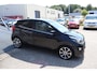Kia Picanto 1.0 CVVT Design Edition Achteruitrijcamera/Cruise control/Climate control/Lederen bekleding/Navigatie/Elektrisch inklapbare spiegels/Licht metalen velgen/Led dagrijverlichting