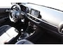 Kia Picanto 1.0 CVVT Design Edition Achteruitrijcamera/Cruise control/Climate control/Lederen bekleding/Navigatie/Elektrisch inklapbare spiegels/Licht metalen velgen/Led dagrijverlichting