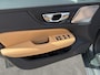 Volvo V60 2.0 T6 Plug-in hybrid AWD Ultra Dark | Apple Carplay/Android Auto|telefoonintegratie premium | Audio installatie high end | Buitenspiegels elektrisch verstel- en verwarmbaar