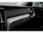 Volvo V60 T6 AUT8 310PK Inscription, Standkachel | Adaptieve Cruise Control met Pilot Assist | BLIS Dodehoekdetectie | 19 inch lichtmetalen velgen | Trekhaak, semi elektrisch inklapbaar | Park Assist voor & achter met camera |