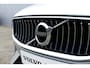 Volvo V60 T6 AUT8 310PK Inscription, Standkachel | Adaptieve Cruise Control met Pilot Assist | BLIS Dodehoekdetectie | 19 inch lichtmetalen velgen | Trekhaak, semi elektrisch inklapbaar | Park Assist voor & achter met camera |