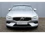 Volvo V60 T6 AUT8 310PK Inscription, Standkachel | Adaptieve Cruise Control met Pilot Assist | BLIS Dodehoekdetectie | 19 inch lichtmetalen velgen | Trekhaak, semi elektrisch inklapbaar | Park Assist voor & achter met camera |