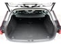 Volvo V60 T6 AUT8 310PK Inscription, Standkachel | Adaptieve Cruise Control met Pilot Assist | BLIS Dodehoekdetectie | 19 inch lichtmetalen velgen | Trekhaak, semi elektrisch inklapbaar | Park Assist voor & achter met camera |