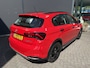 Fiat Tipo Cross 1.0 City Life Achteruitrijcamera - Airco - Apple carplay - Parkeersensoren - Dakrails - Stoelverwarming - Bluetooth - Cruise control - Elektrische ramen - Stuur multifunctioneel - Led verlichting - Licht m