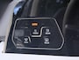 Volkswagen Golf Variant 1.5 eTSI Life Business | Trekhaak | Adaptieve cruise control | Navigatie | Stoel- en stuurwielverwarming | Lane assist | Sfeerverlichting | Carplay |